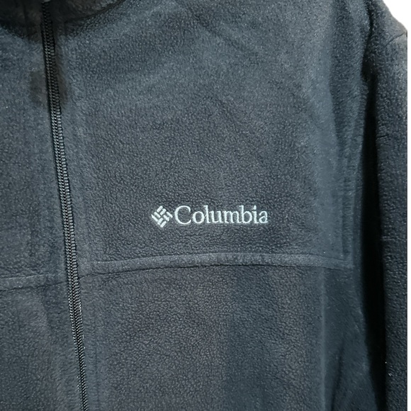 Columbia Black Fleece Zip Up Jacket - Picture 6 of 7